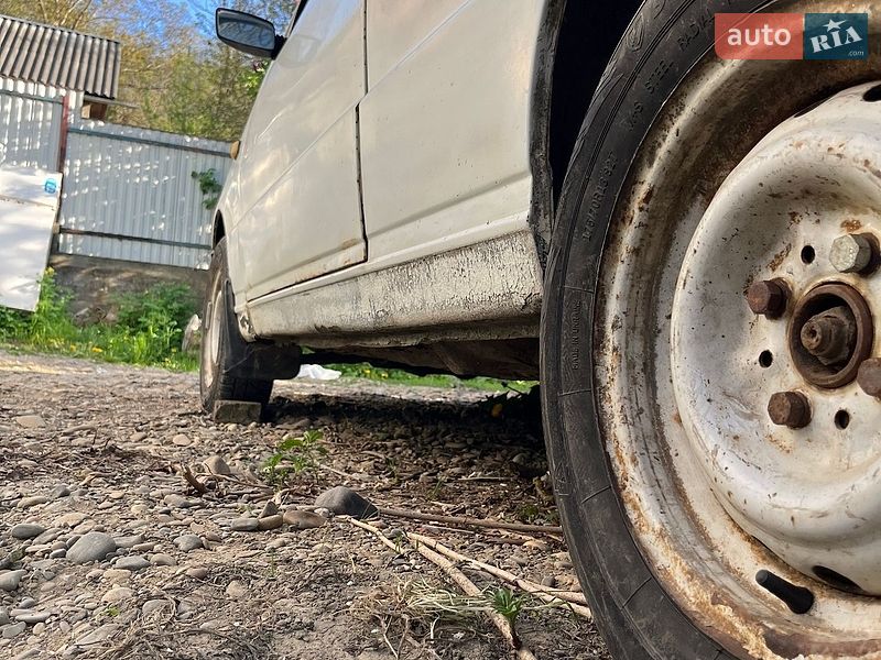 Хэтчбек Fiat Uno 1988 в Черновцах