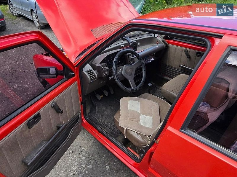 Хетчбек Fiat Uno 1989 в Апостоловому