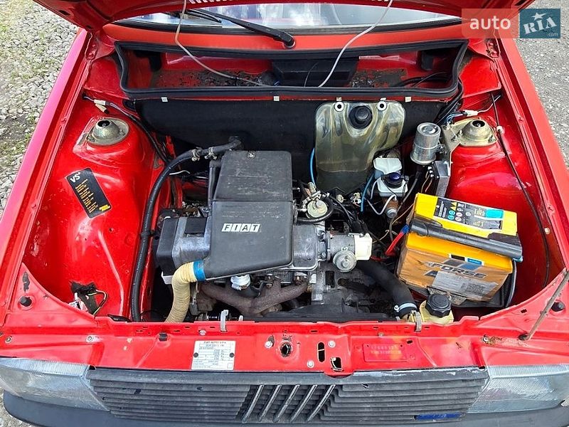 Хетчбек Fiat Uno 1989 в Апостоловому