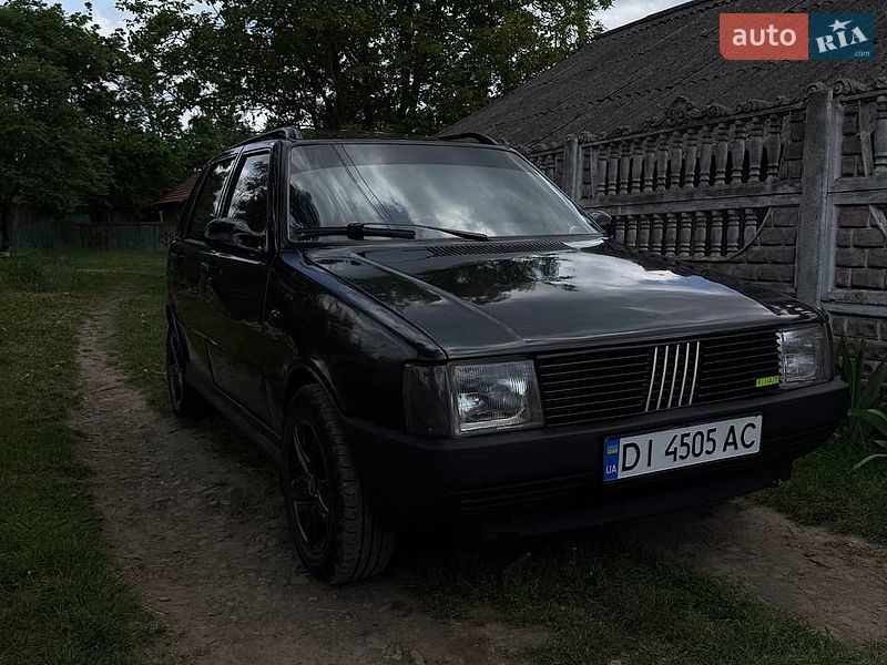 Хэтчбек Fiat Uno 1986 в Коломые