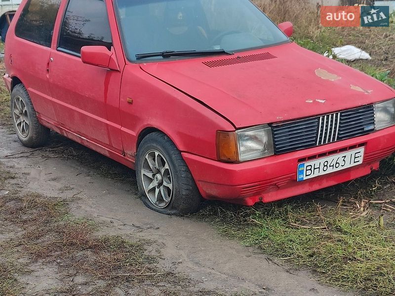 Хэтчбек Fiat Uno 1986 в Драчинцах