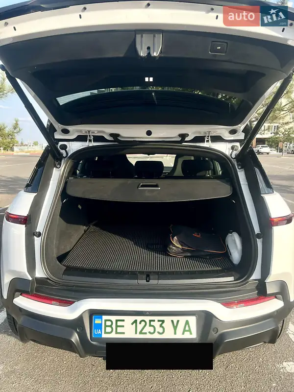 Fisker Ocean 2023 VIN VCF1EBU29PG006846 фото оголошення 10 з 66