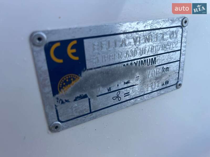 Моторная яхта Flipper 630 2007 в Киеве фото 2 Моторная яхта Flipper 630 2007 в Киеве