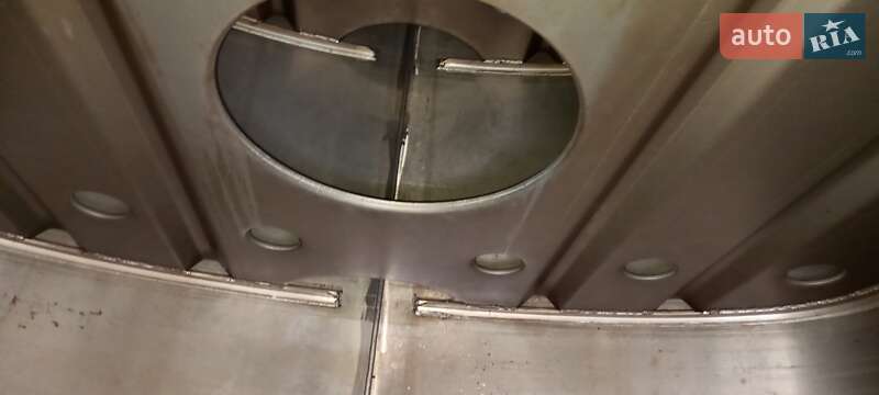 Цистерна полуприцеп Fluid AR R 1997 в Киеве