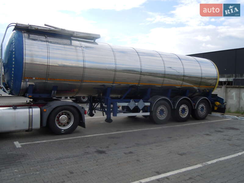 Цистерна напівпричіп Fluid CSP 2008 в Луцьку фото 2 Цистерна напівпричіп Fluid CSP 2008 в Луцьку