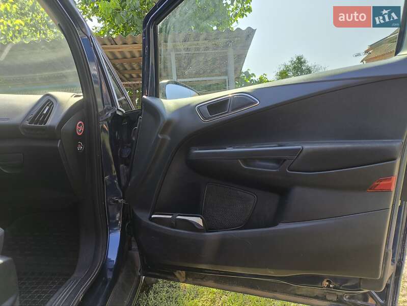 Микровэн Ford B-Max 2013 в Черкассах