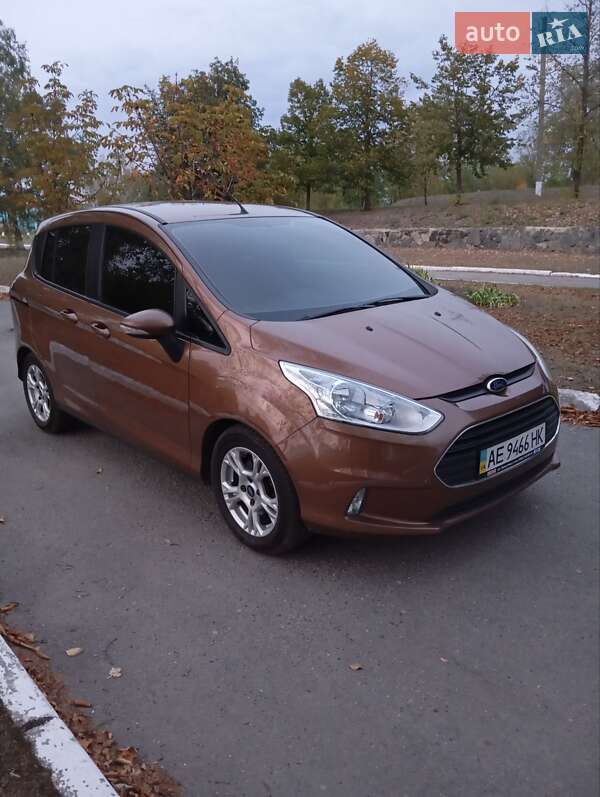 Микровэн Ford B-Max 2013 в Вольногорске