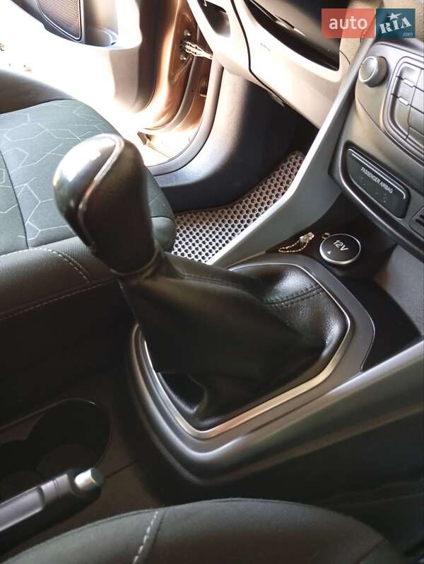 Микровэн Ford B-Max 2013 в Вольногорске