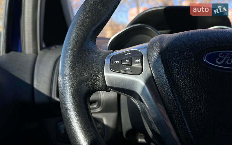 Микровэн Ford B-Max 2014 в Львове фото 9 Микровэн Ford B-Max 2014 в Львове