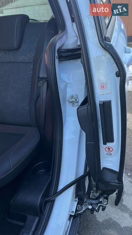 Микровэн Ford B-Max 2014 в Львове