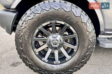 Позашляховик / Кросовер Ford Bronco 2023 в 
