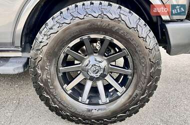 Позашляховик / Кросовер Ford Bronco 2023 в 