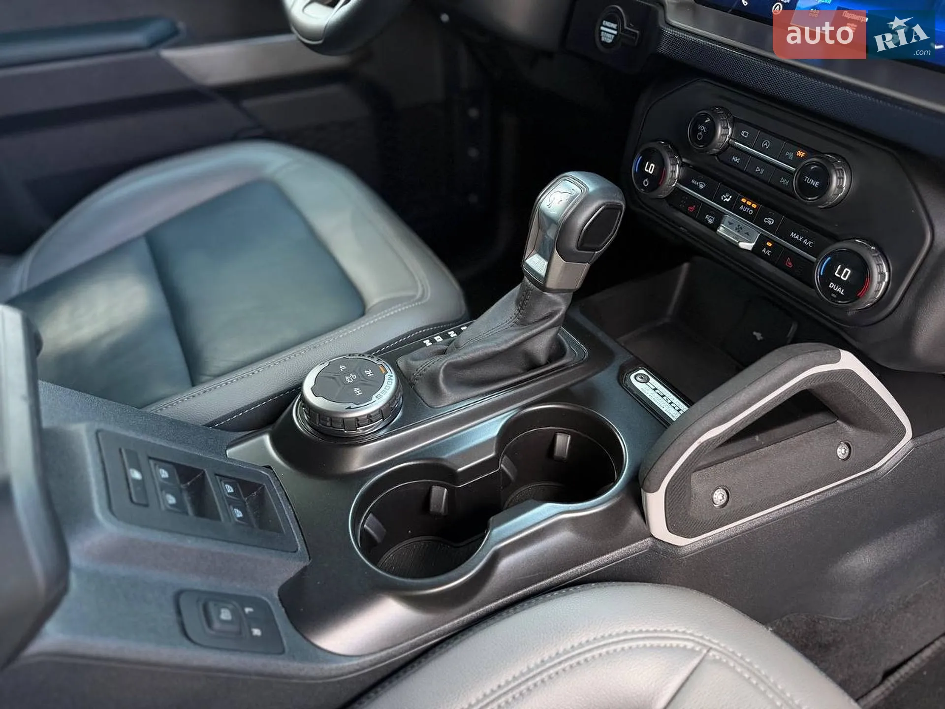 2023 Ford Bronco - мініатюра 28