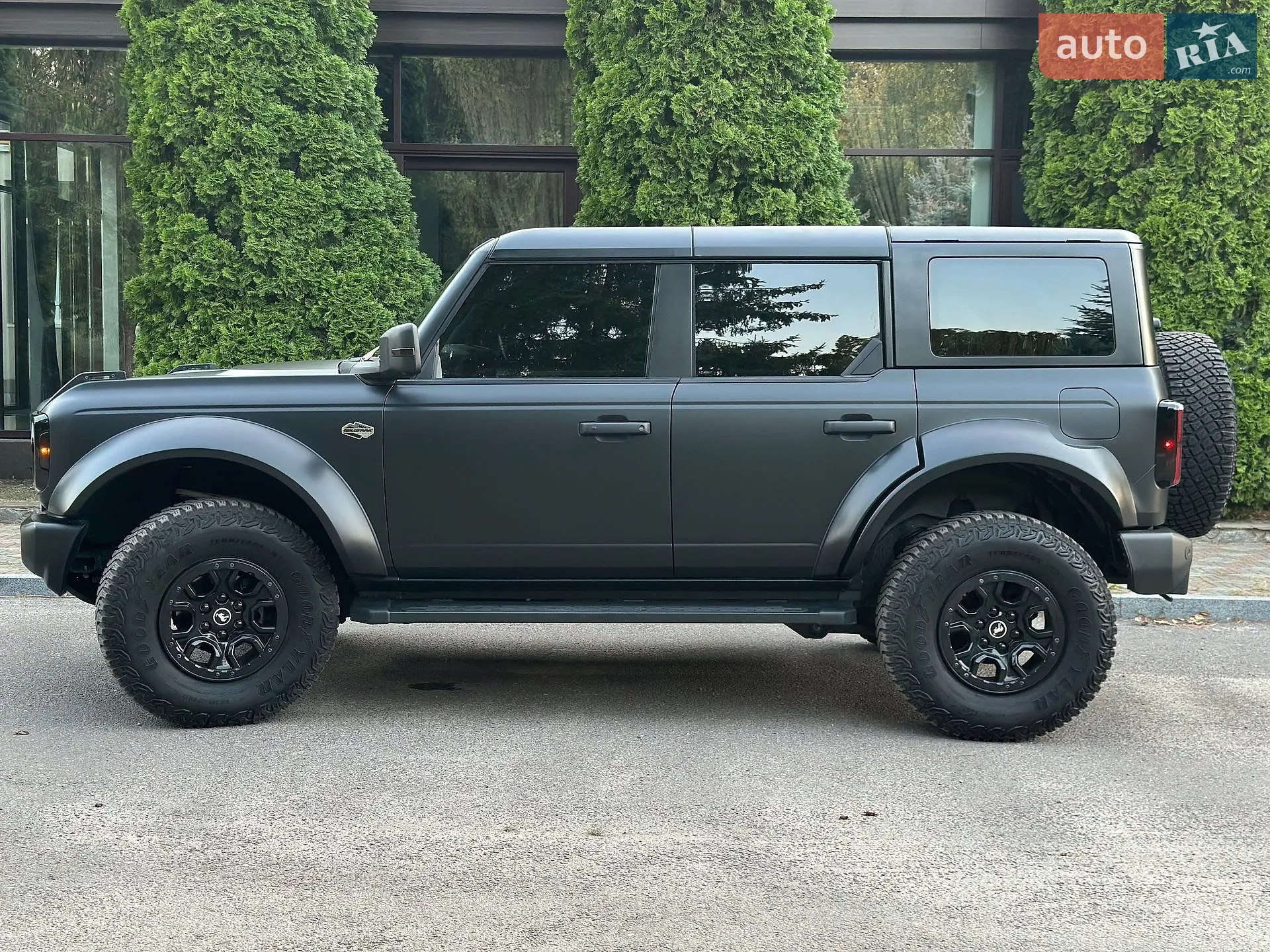 2022 Ford Bronco - мініатюра 9