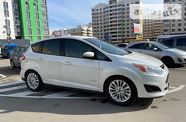 Седан Ford C-Max 2017 в 