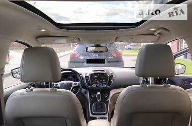Хетчбек Ford C-Max 2012 в 