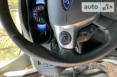 Универсал Ford C-Max 2015 в 