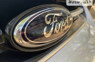 Универсал Ford C-Max 2015 в 