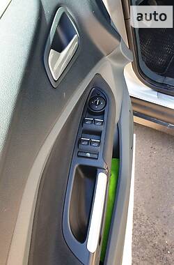 Хэтчбек Ford C-Max 2013 в 