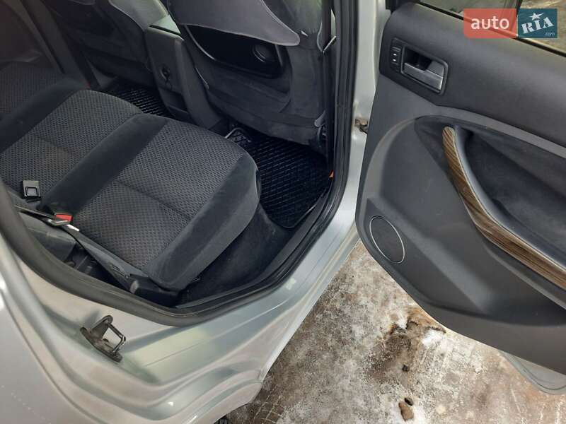 Минивэн Ford C-Max 2007 в Рава-Русской