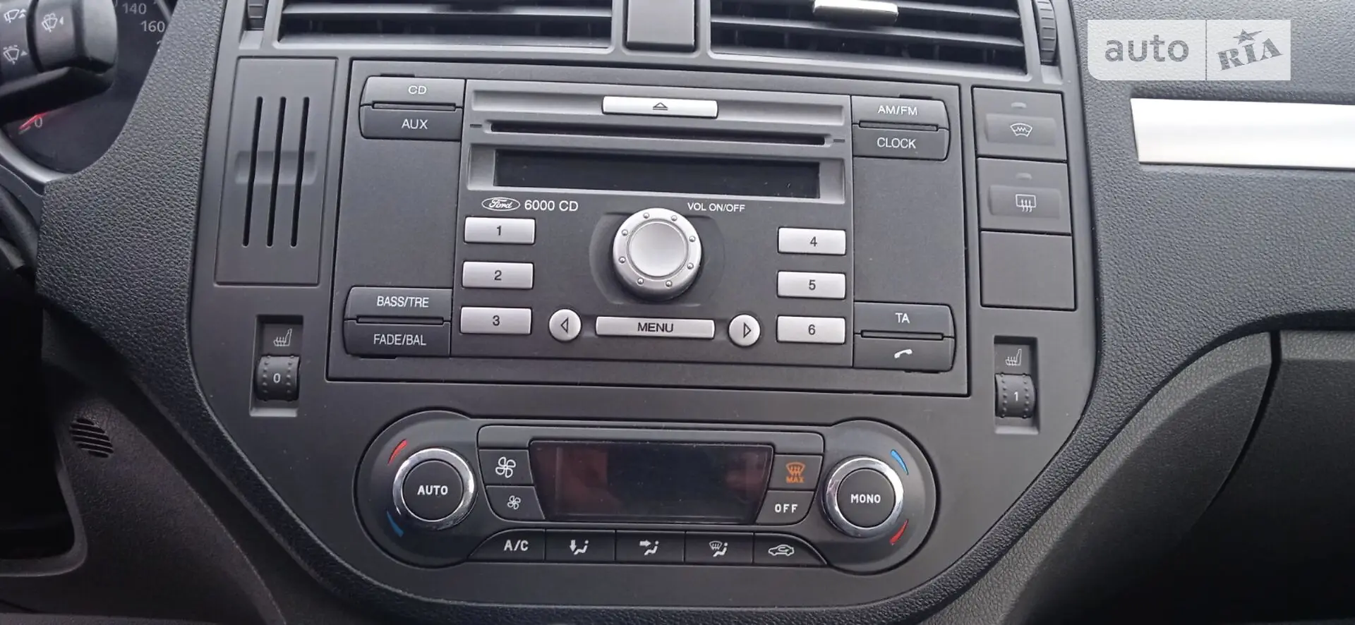 2010 Ford C-MAX - мініатюра 11