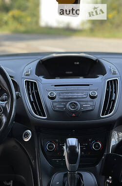 Минивэн Ford C-Max 2016 в 