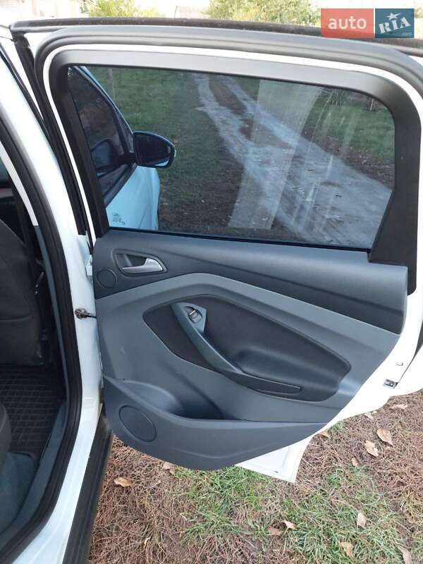 Микровэн Ford C-Max 2014 в Новгород-Северском фото 36 Микровэн Ford C-Max 2014 в Новгород-Северском