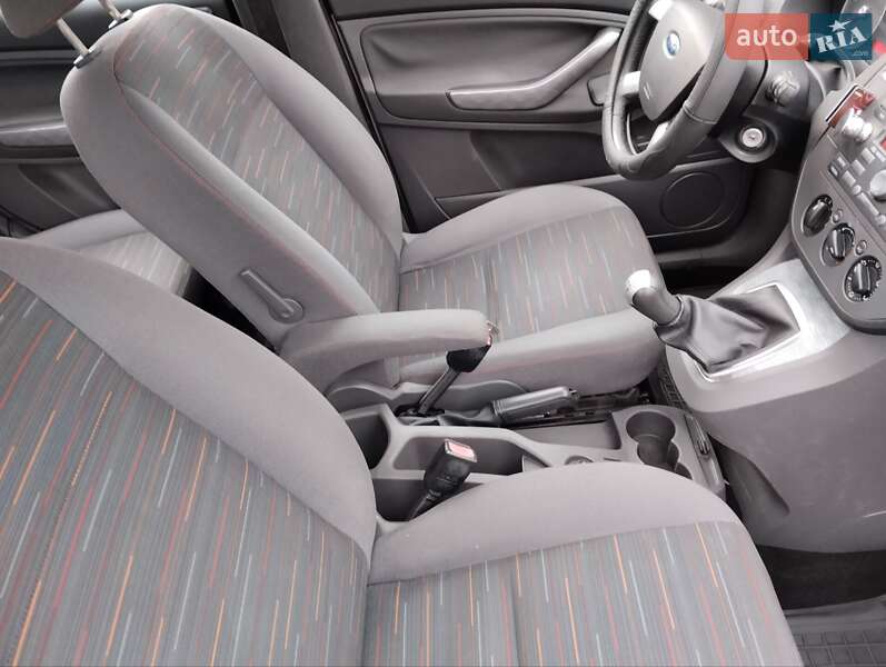 Минивэн Ford C-Max 2007 в Ходорове