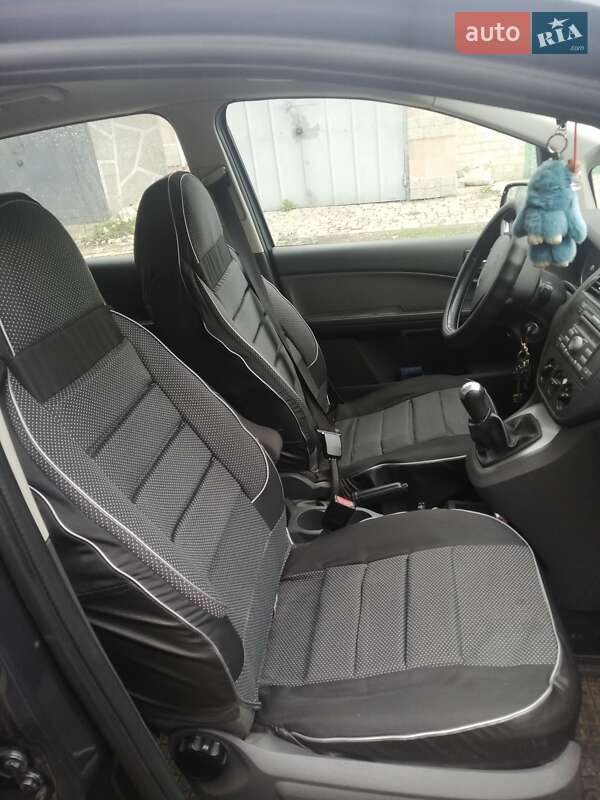 Минивэн Ford C-Max 2005 в Первомайске