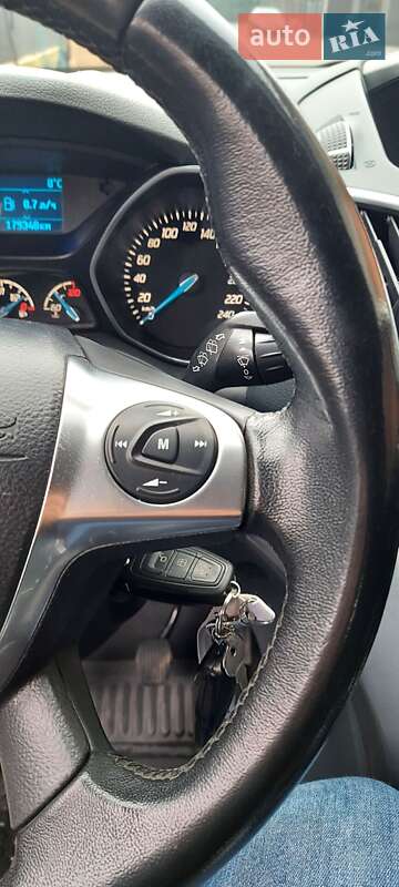 Мікровен Ford C-Max 2013 в Ужгороді