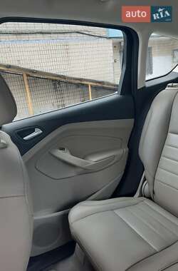 Минивэн Ford C-Max 2016 в 