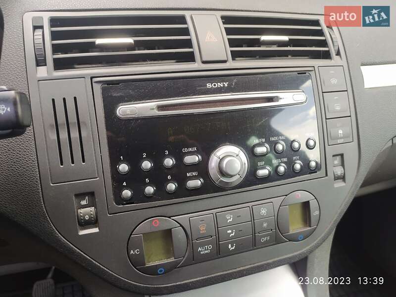 Минивэн Ford C-Max 2005 в Кременчуге