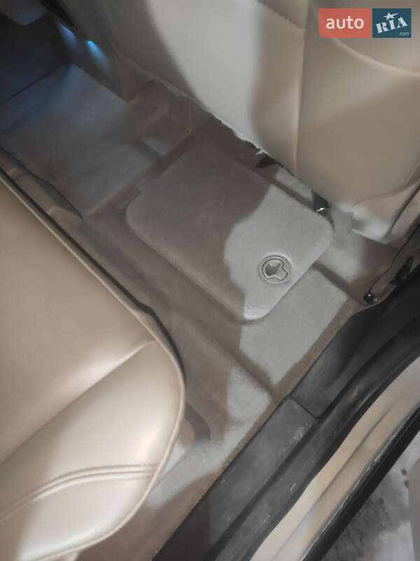 Мінівен Ford C-Max 2014 в Черкасах