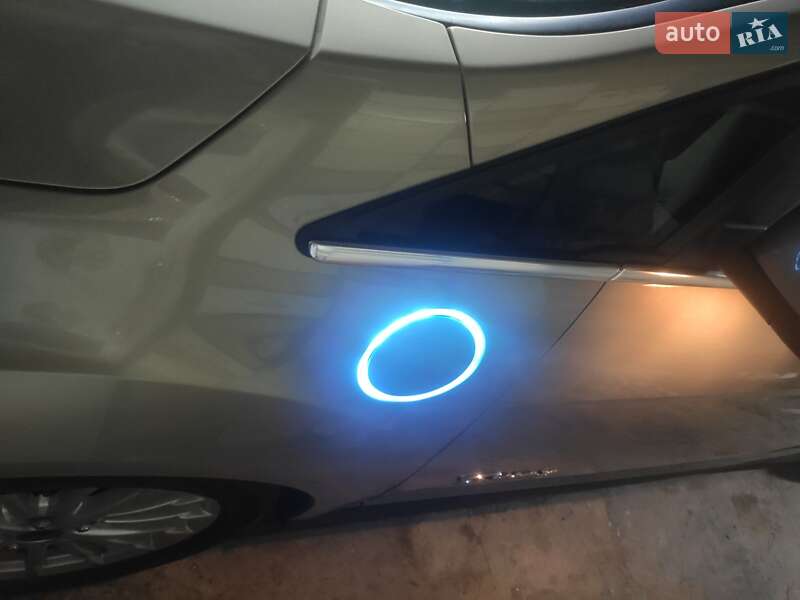 Мінівен Ford C-Max 2014 в Черкасах