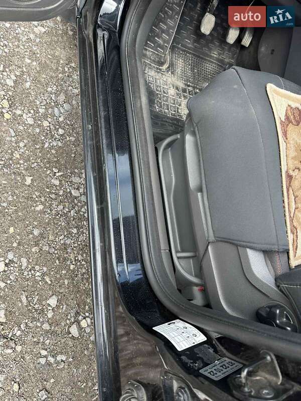 Минивэн Ford C-Max 2010 в Бережанах