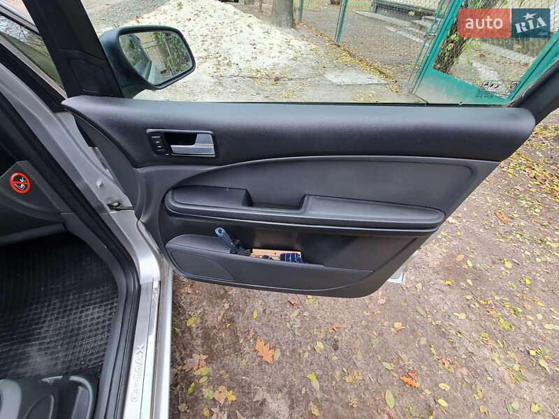 Минивэн Ford C-Max 2005 в Ирпене фото 44 Минивэн Ford C-Max 2005 в Ирпене