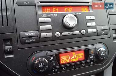 Минивэн Ford C-Max 2010 в 