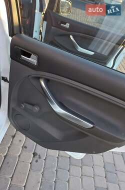 Минивэн Ford C-Max 2010 в 
