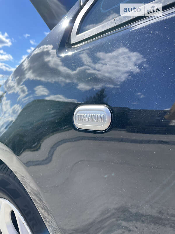 Мінівен Ford C-Max 2008 в Вараші
