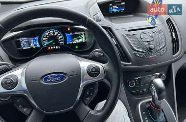 Минивэн Ford C-Max 2015 в Вишневом