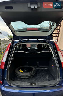Минивэн Ford C-Max 2006 в Коростене