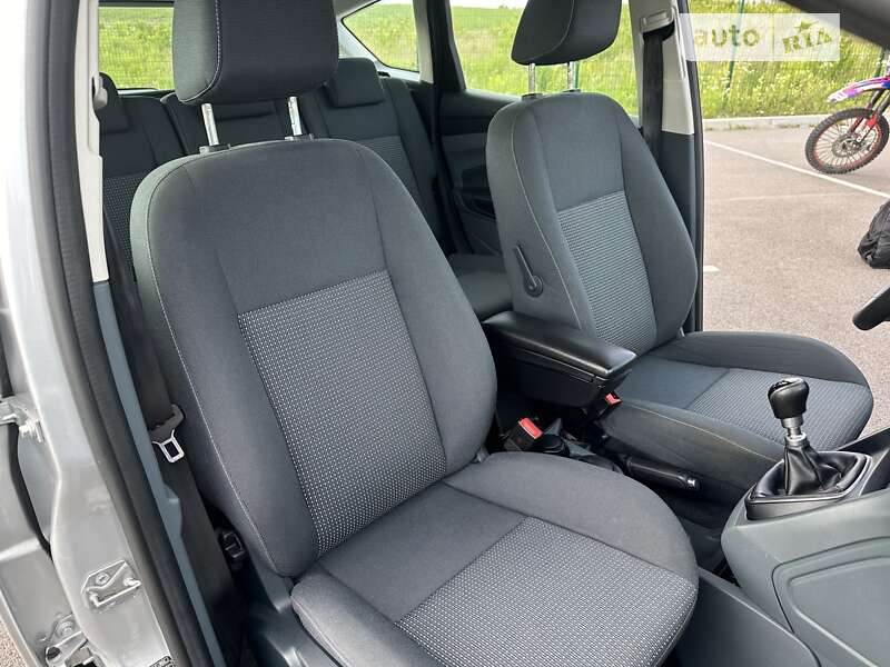 Мінівен Ford C-Max 2013 в Рівному