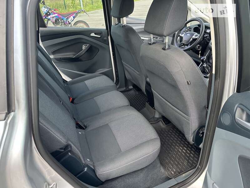 Мінівен Ford C-Max 2013 в Рівному