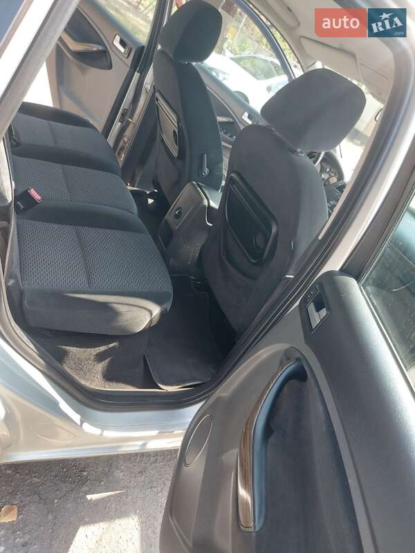 Минивэн Ford C-Max 2010 в Луцке