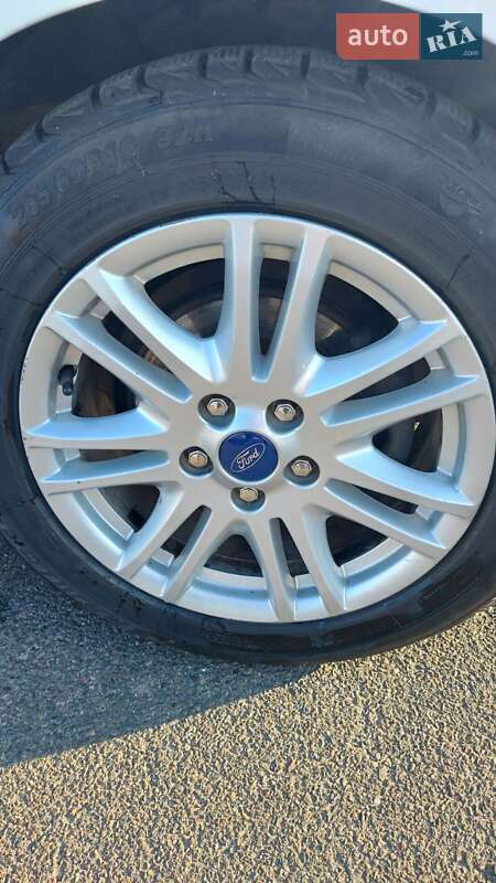 Мінівен Ford C-Max 2015 в Києві