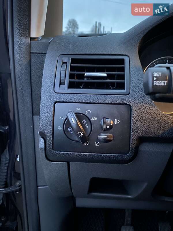 Мінівен Ford C-Max 2003 в Чернігові