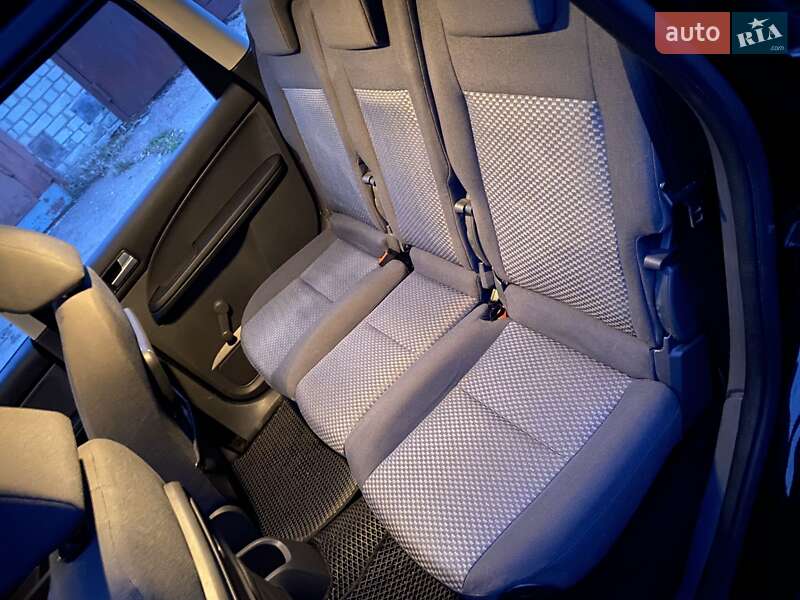 Мінівен Ford C-Max 2003 в Чернігові
