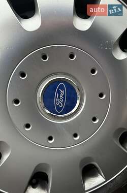 Минивэн Ford C-Max 2018 в 