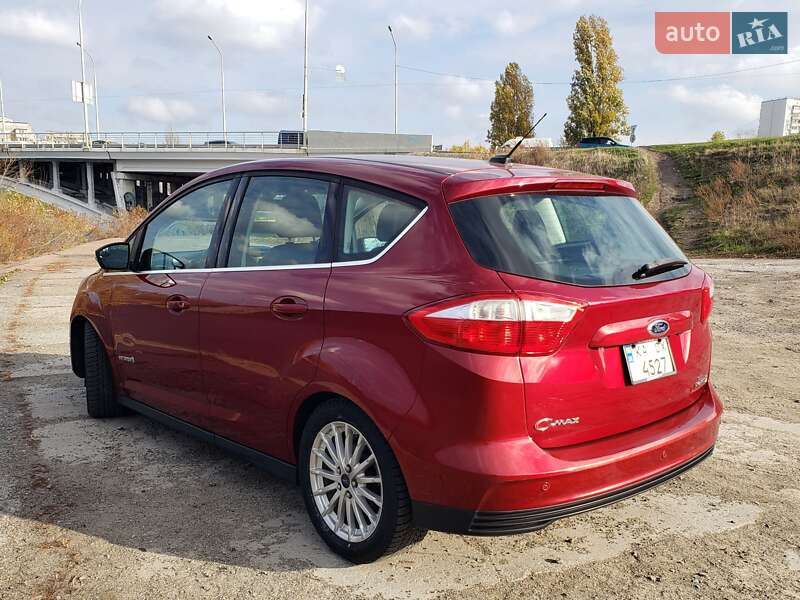Минивэн Ford C-Max 2013 в Киеве