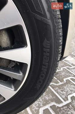 Мінівен Ford C-Max 2017 в 